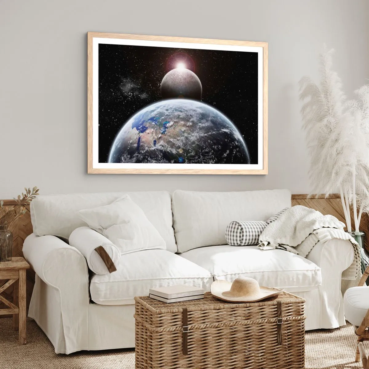 Poster in einem Rahmen aus heller Eiche - Weltraumlandschaft - Sonnenaufgang - 50x40 cm