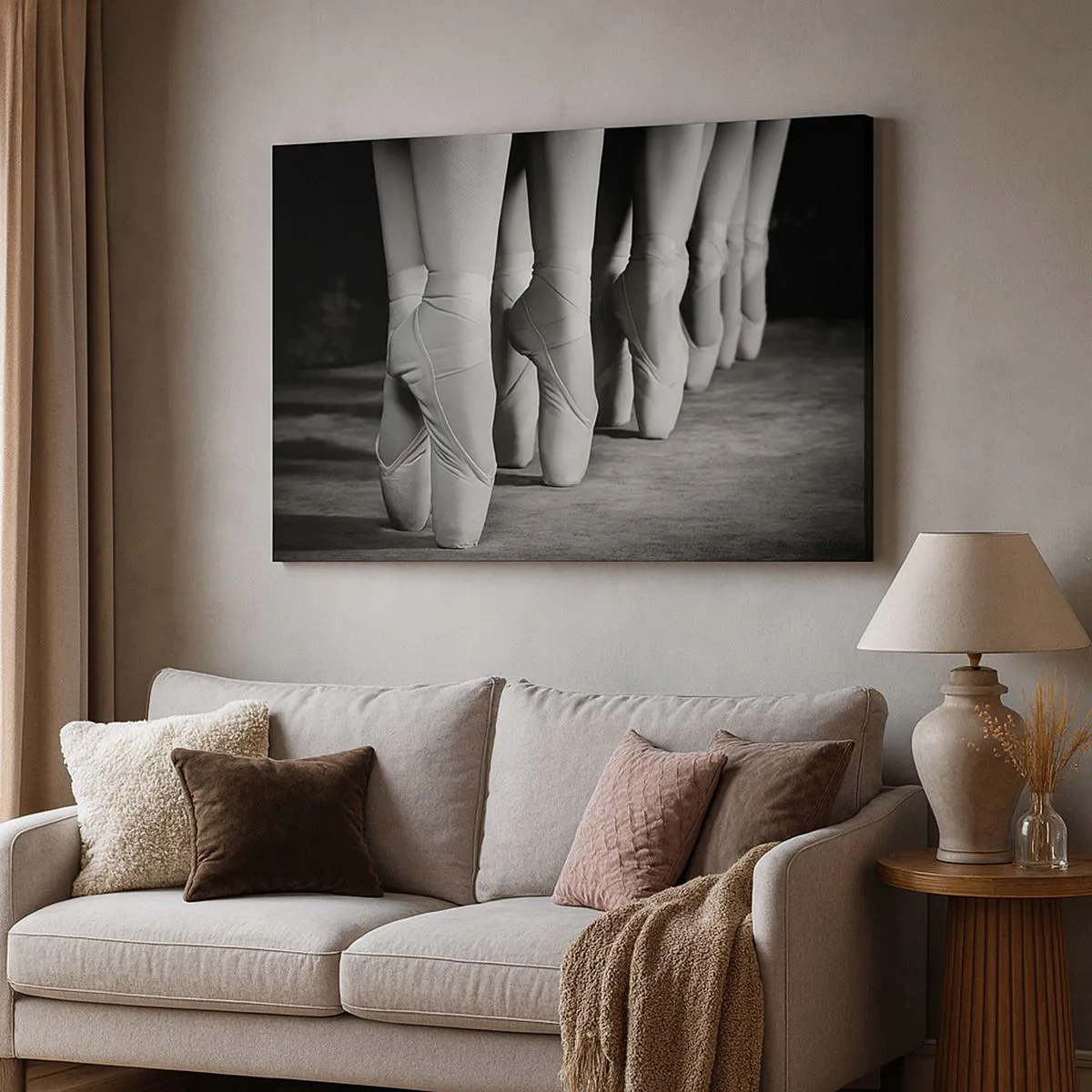 Bild auf Leinwand - Leinwandbild - Schwarz-Weiß-Aufnahme der Ballettschuhe einer Tänzerin - 70x50cm - Gemeinsam, leicht - Moderne Wanddekoration für Wohnzimmer und Schlafzimmer ARTTOR