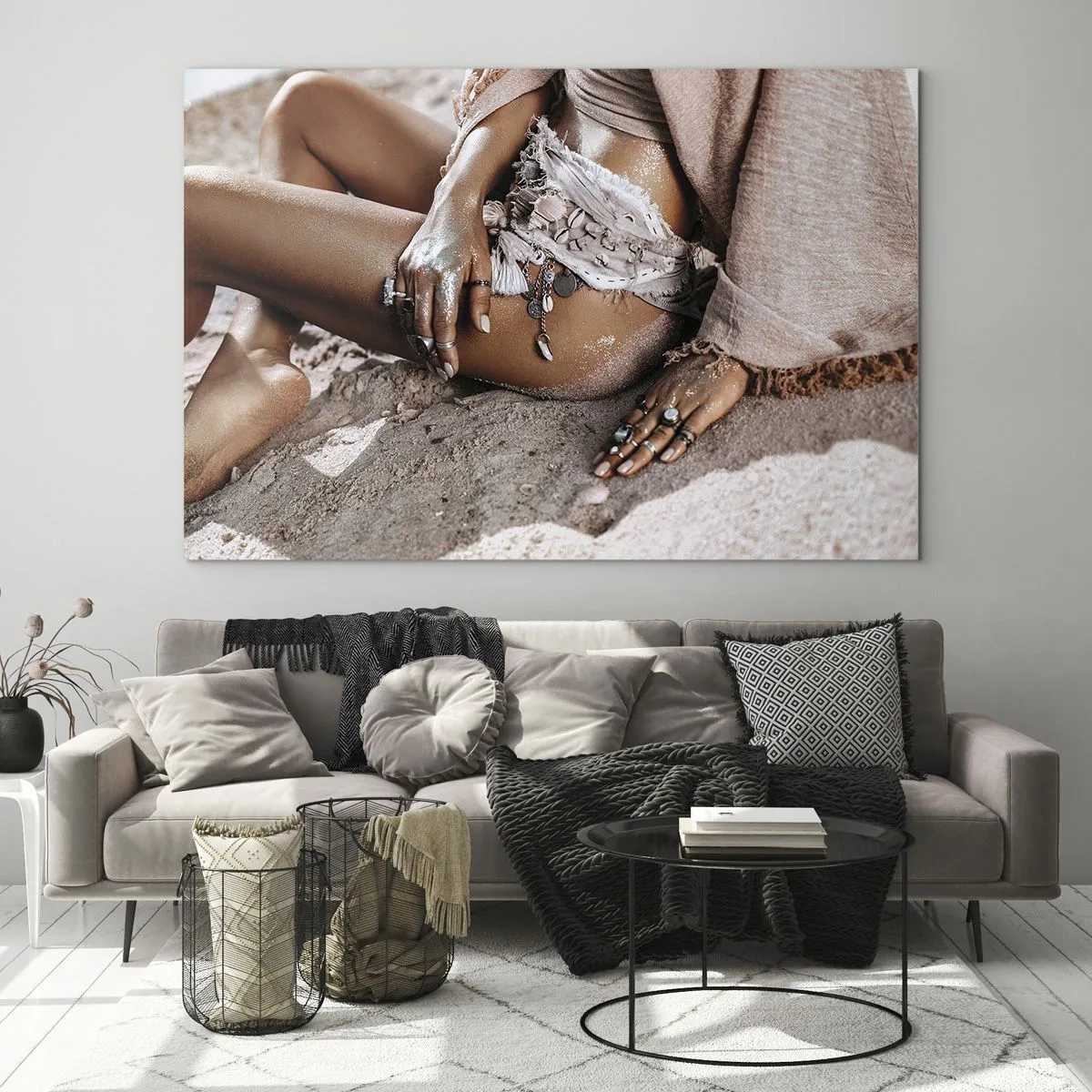 Glasbild - Bild auf glas - Weibliche Silhouette an einem Sandstrand - 70x50cm - Von den Wellen geworfen? - Moderne Wanddekoration für Wohnzimmer und Schlafzimmer ARTTOR