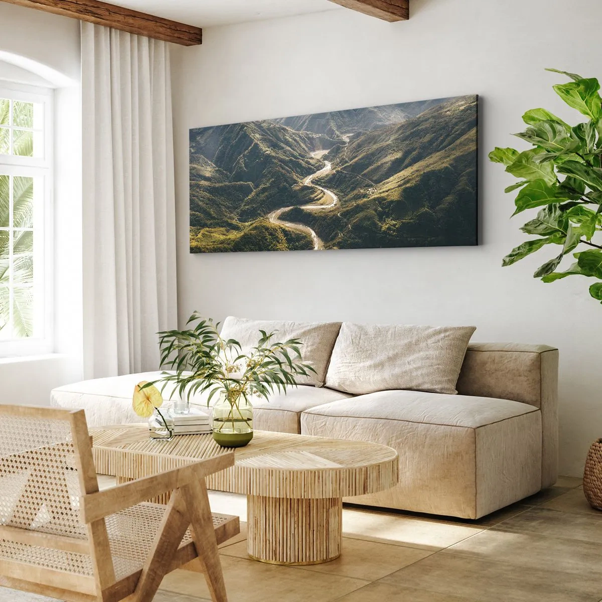 Bild auf Leinwand - Leinwandbild - Eine Berglandschaft mit einer kurvenreichen Straße zwischen grünen Hügeln - 120x50cm - Direkt aus dem Herzen der Berge - Moderne Wanddekoration für Wohnzimmer und Schlafzimmer ARTTOR