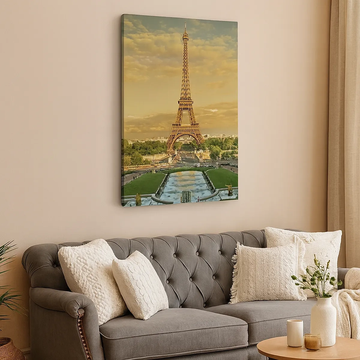 Bild auf Leinwand - Leinwandbild - Der Eiffelturm in Paris bei Sonnenuntergang - 50x70cm - Königin von Paris - Moderne Wanddekoration für Wohnzimmer und Schlafzimmer ARTTOR
