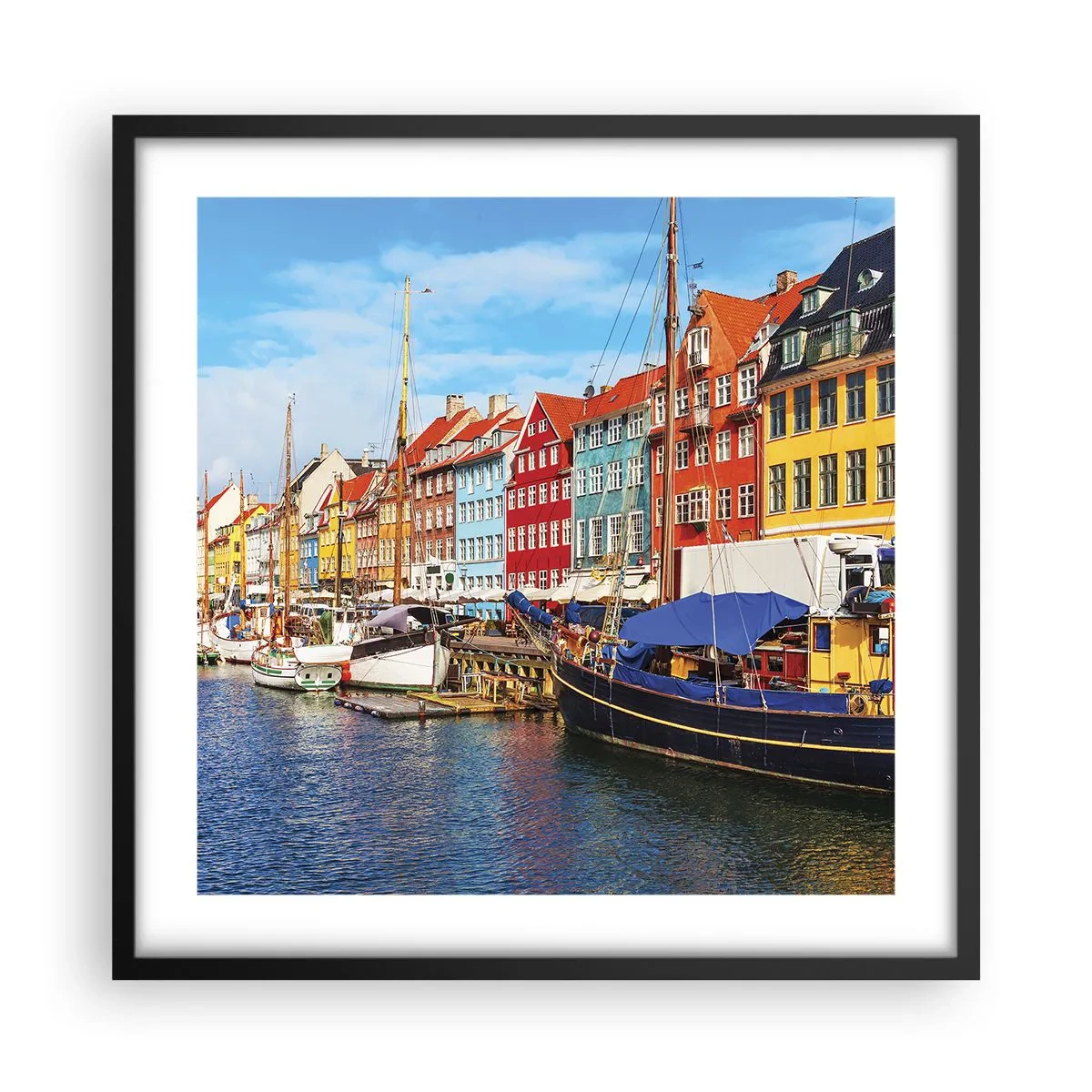 Poster in einem schwarzem Rahmen - Fröhlicher Kai - 50x50 cm