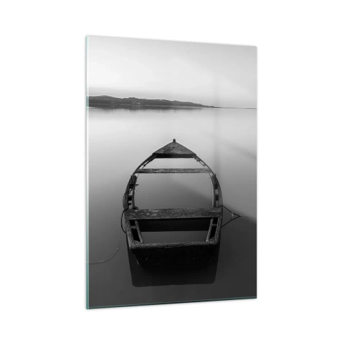 Glasbild - Bild auf glas - Ein altes Boot auf einer ruhigen Wasseroberfläche in Schwarz und Weiß - 50x70cm - Sehnsucht und Melancholie - Moderne Wanddekoration für Wohnzimmer und Schlafzimmer ARTTOR