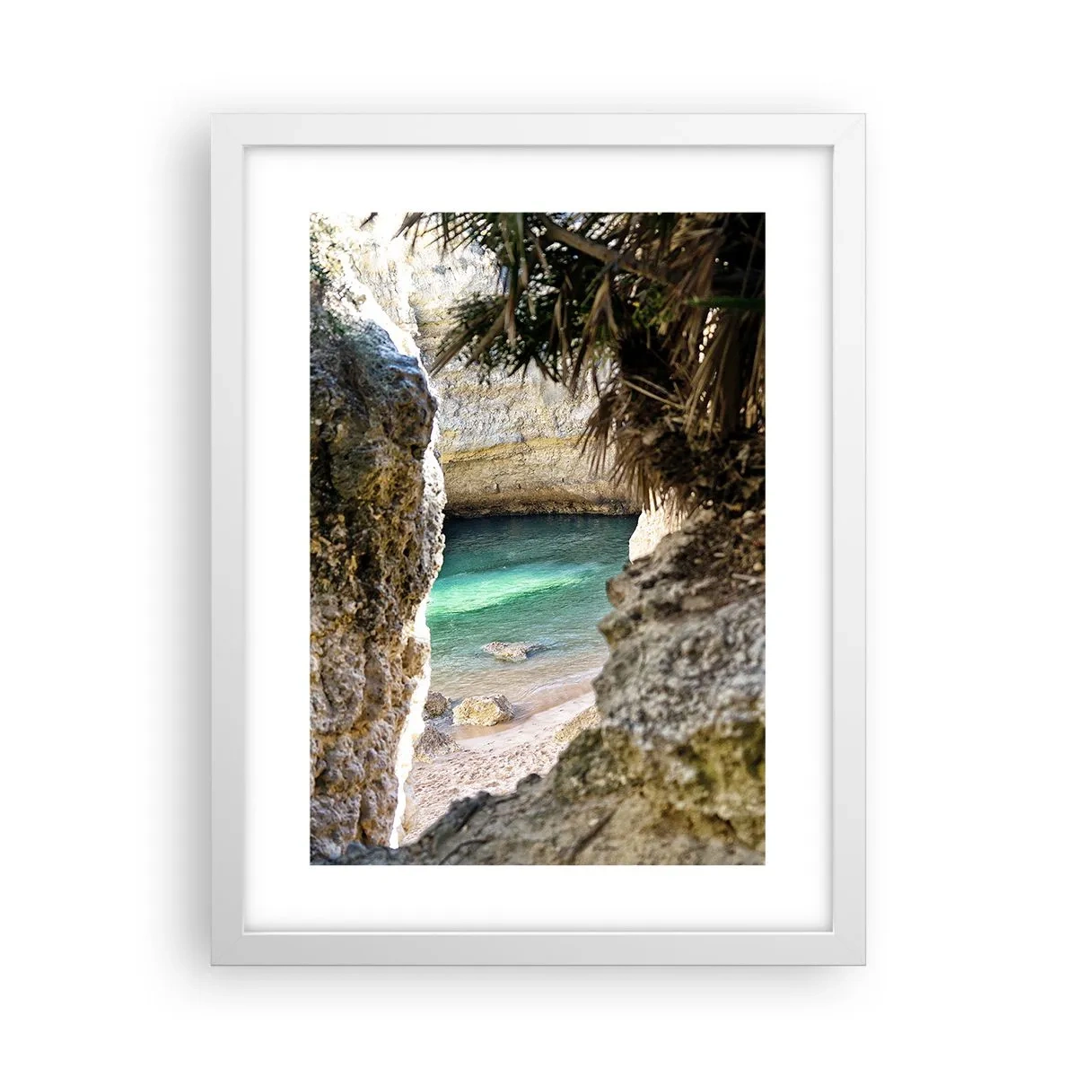 Poster in einem weißen Rahmen - Türkisfarbene Bucht - 30x40 cm