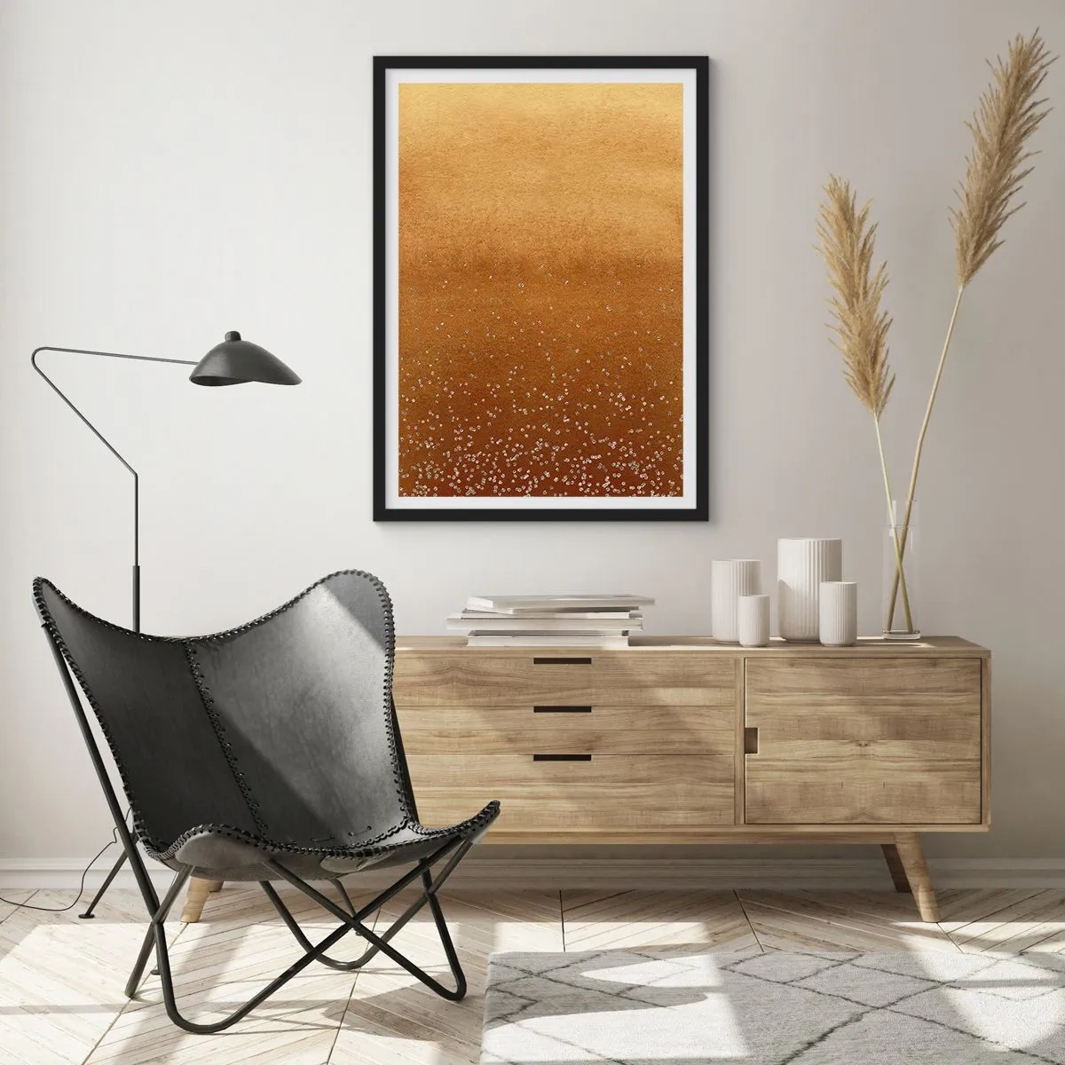 Poster in einem schwarzem Rahmen - Goldener Farbverlauf mit winzigen glitzernden Elementen - 50x70cm - Die Geburt des Lichts - Moderne Wanddekoration für Wohnzimmer und Schlafzimmer ARTTOR
