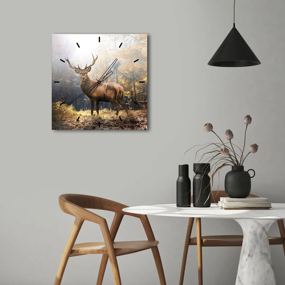 Wanduhr - Glasuhr - Hirsch im herbstlichen Wald mit Sonnenstrahlen - 30x30cm - In voller Majestät - Moderne Wanddekoration für Wohnzimmer und Schlafzimmer ARTTOR