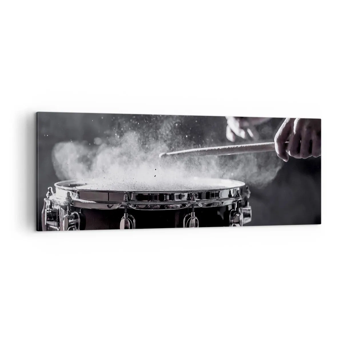 Bild auf Leinwand - Leinwandbild - Schlagen der Snare Drum mit Sticks mit Staubeffekt - 140x50cm - Der Puls der Musik - Moderne Wanddekoration für Wohnzimmer und Schlafzimmer ARTTOR