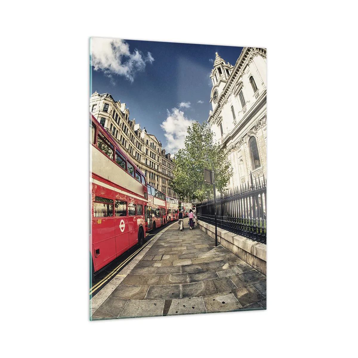 Glasbild - Bild auf glas - Ein roter Doppeldeckerbus in einer städtischen Umgebung - 50x70cm - Londoner Straße in Grau und Rot - Moderne Wanddekoration für Wohnzimmer und Schlafzimmer ARTTOR
