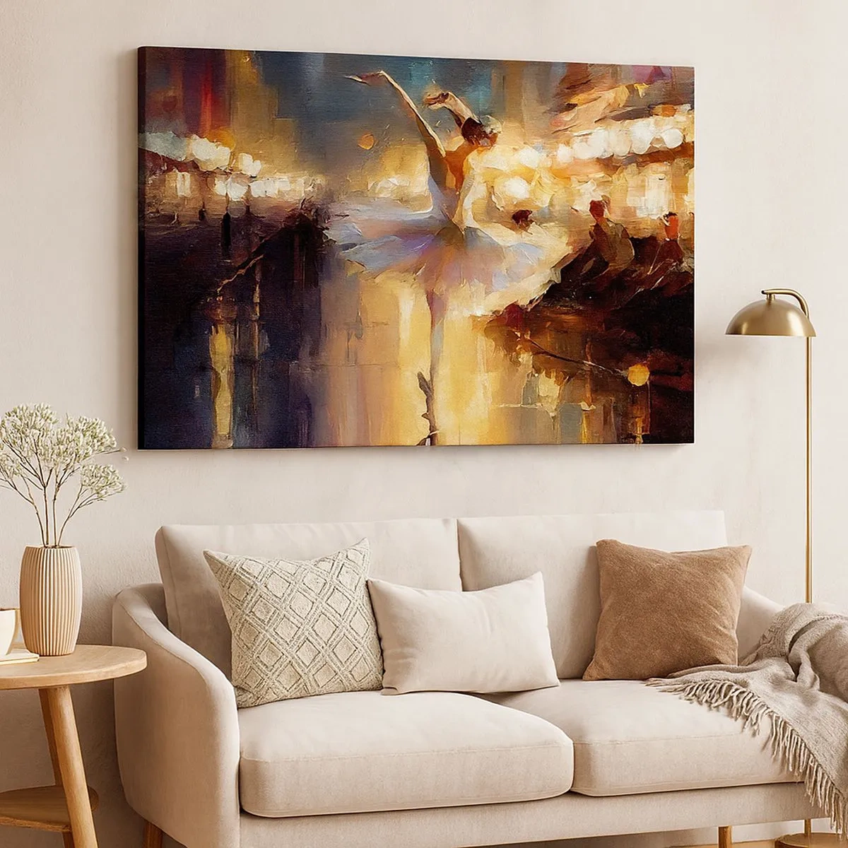 Bild auf Leinwand - Leinwandbild - Eine Ballerina tanzt vor einer beleuchteten Bühne - 70x50cm - Wunder auf der Straße - Moderne Wanddekoration für Wohnzimmer und Schlafzimmer ARTTOR