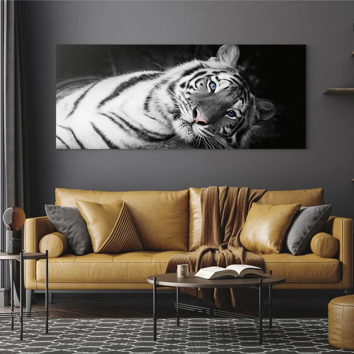 Glasbild - Bild auf glas - Ein künstlerisch gestalteter weißer Tiger vor schwarzem Hintergrund - 140x50cm - Wildnis und Frieden - Moderne Wanddekoration für Wohnzimmer und Schlafzimmer ARTTOR