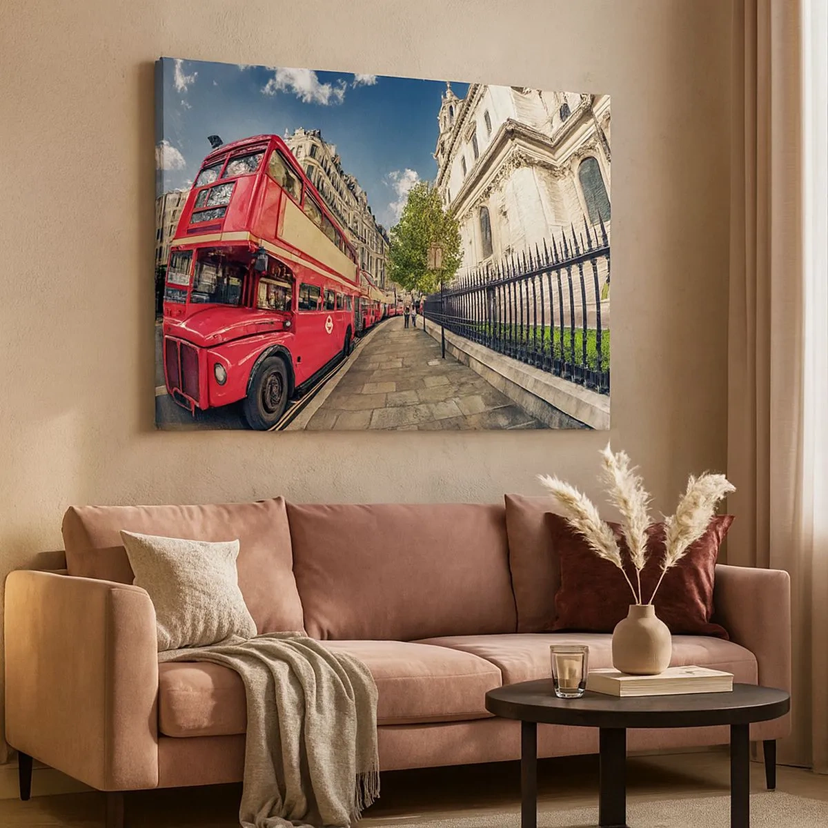 Bild auf Leinwand - Leinwandbild - Roter Doppeldeckerbus in London in der Nähe der Straße und der Kathedrale - 70x50cm - Londoner Straße in Grau und Rot - Moderne Wanddekoration für Wohnzimmer und Schlafzimmer ARTTOR