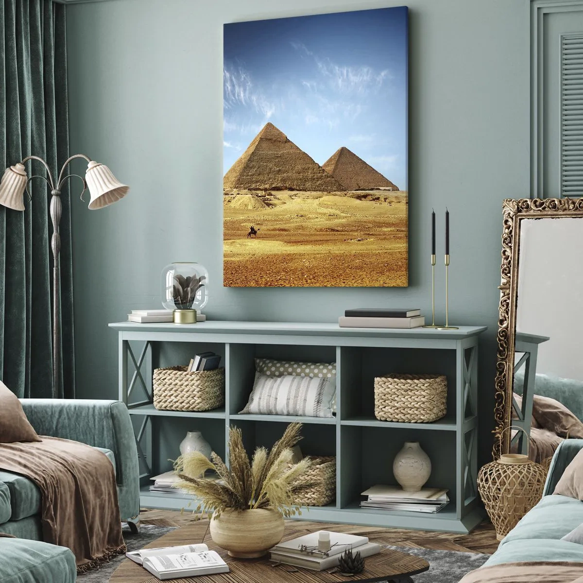 Bild auf Leinwand - Leinwandbild - Die Pyramiden von Gizeh vor blauem Himmel und Wüstenlandschaft - 70x100cm - 40 Jahrhunderte schauen dich an - Moderne Wanddekoration für Wohnzimmer und Schlafzimmer ARTTOR