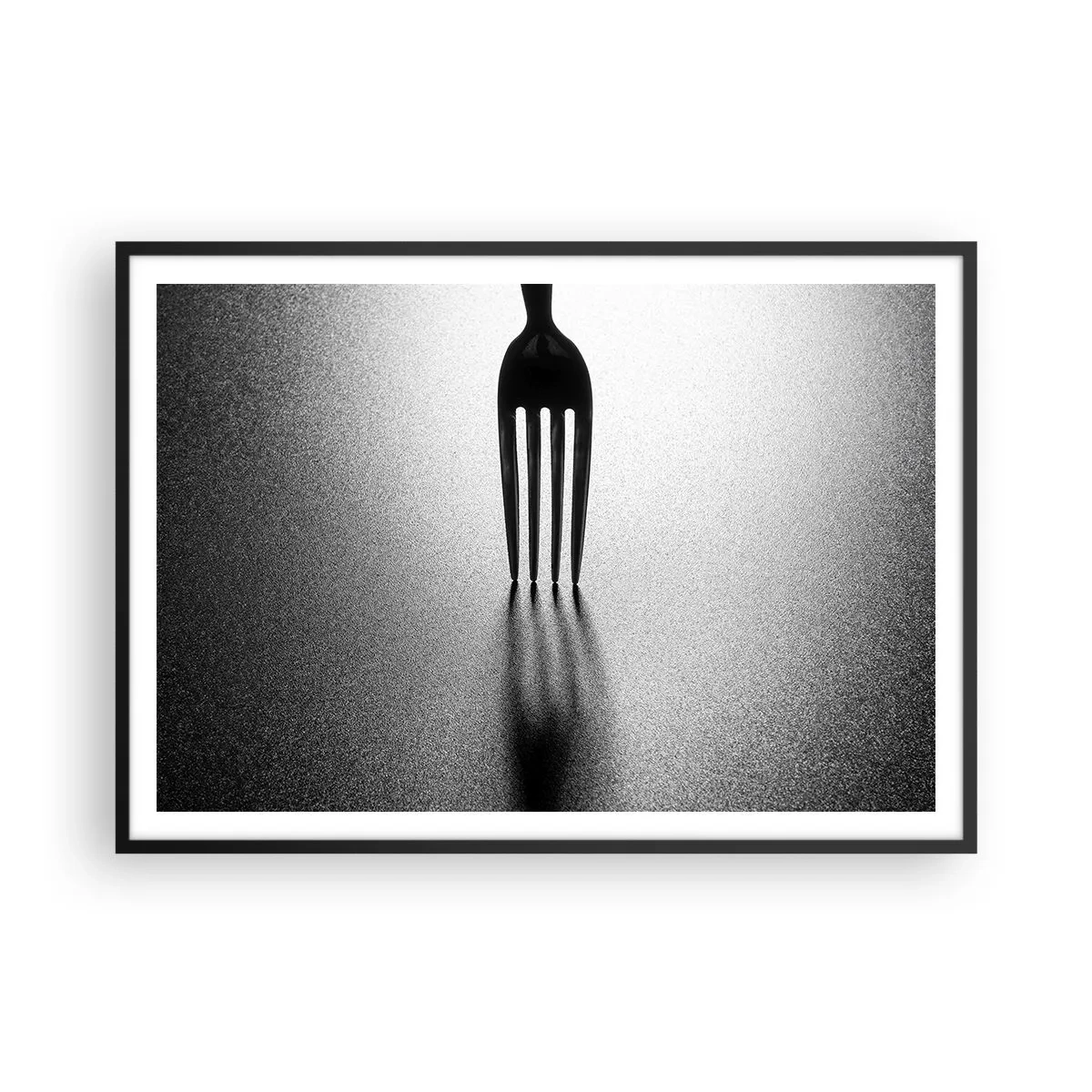 Poster in einem schwarzem Rahmen - Eine minimalistische Interpretation einer Gabel in Schwarzweiß mit Schattenspiel. - 100x70cm - Licht und Schatten - Moderne Wanddekoration für Wohnzimmer und Schlafzimmer ARTTOR