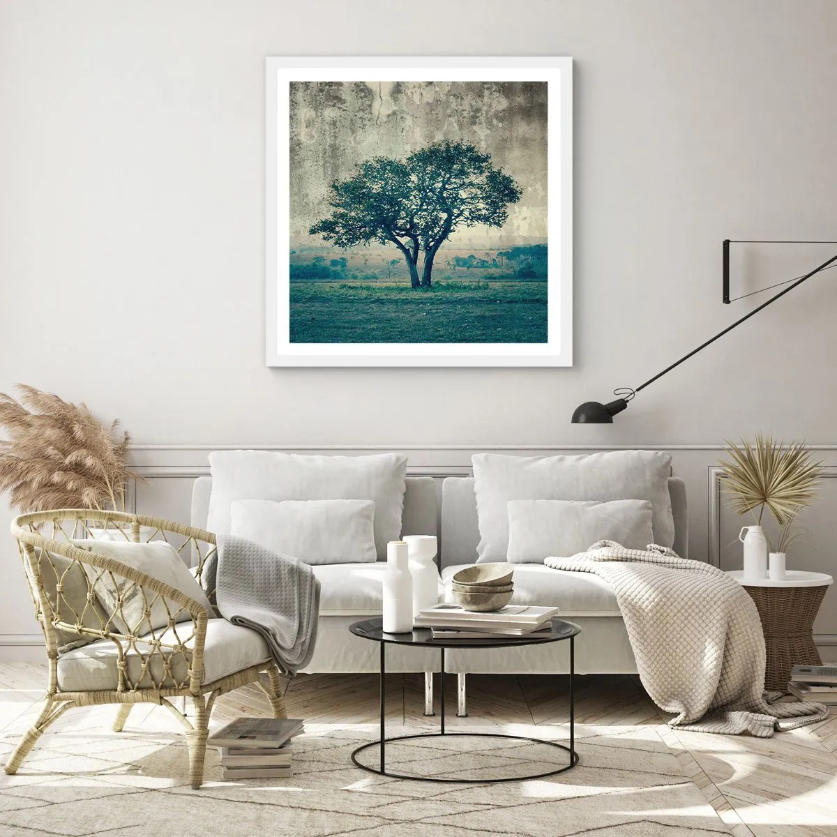 Poster in einem weißen Rahmen - Ein Apfelbaum auf blauem Feld? - 50x50 cm