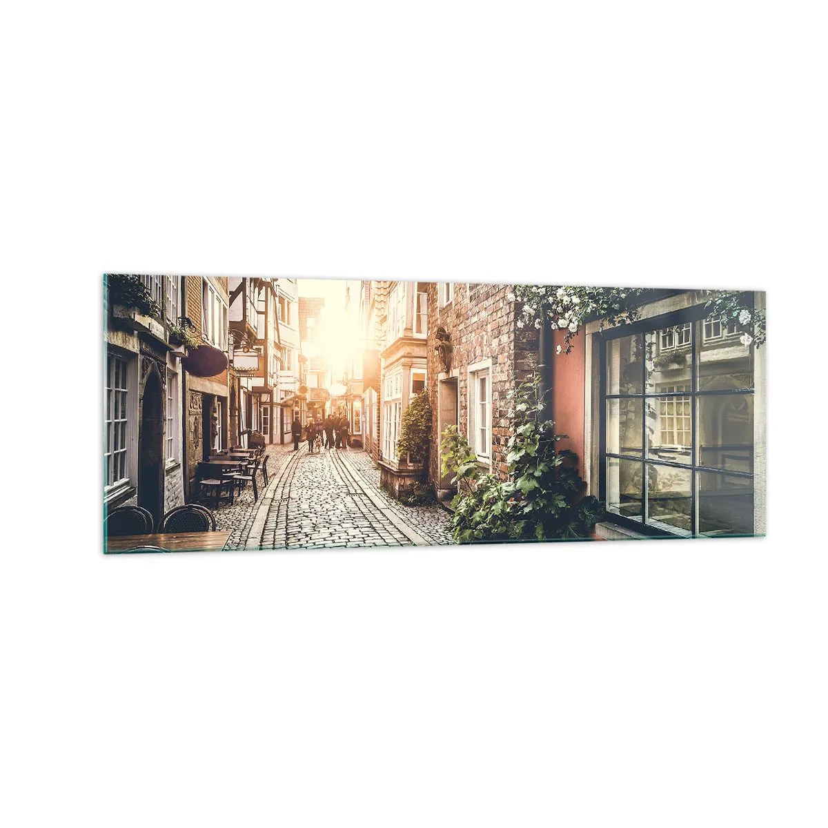 Glasbild - Bild auf glas - Eine charmante Straße mit Steinpflaster und Blumen - 140x50cm - Rosenallee im rosa Schein - Moderne Wanddekoration für Wohnzimmer und Schlafzimmer ARTTOR