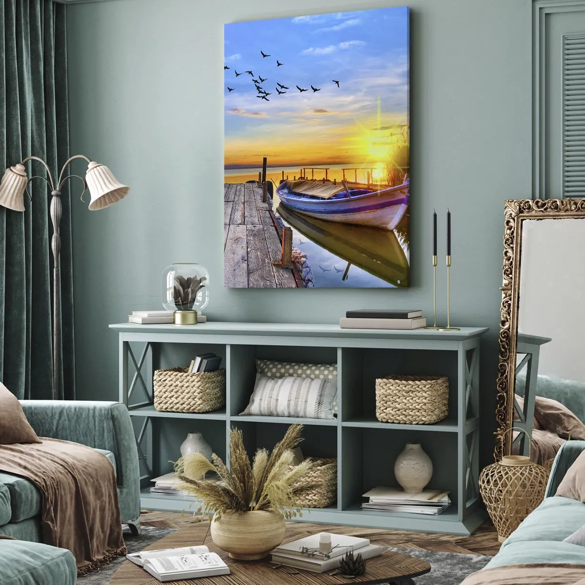 Bild auf Leinwand - Leinwandbild - Ein Boot an einem Holzsteg bei Sonnenuntergang - 70x100cm - Bis morgen - Moderne Wanddekoration für Wohnzimmer und Schlafzimmer ARTTOR