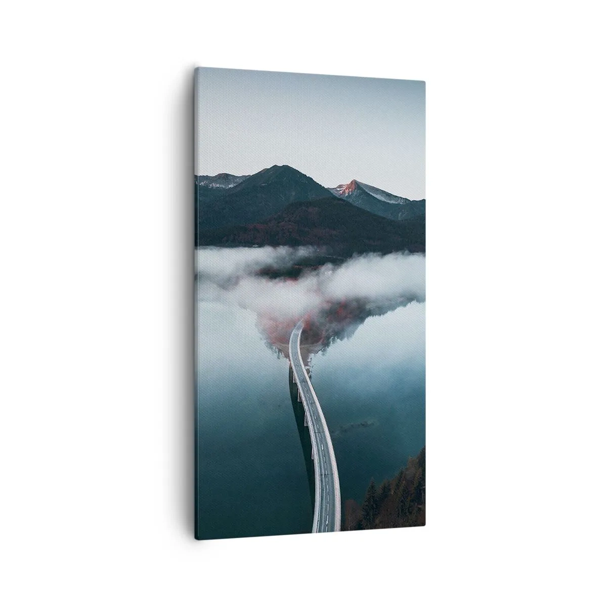 Bild auf Leinwand - Leinwandbild - Über Wasser so glatt wie ein Spiegel - 55x100 cm