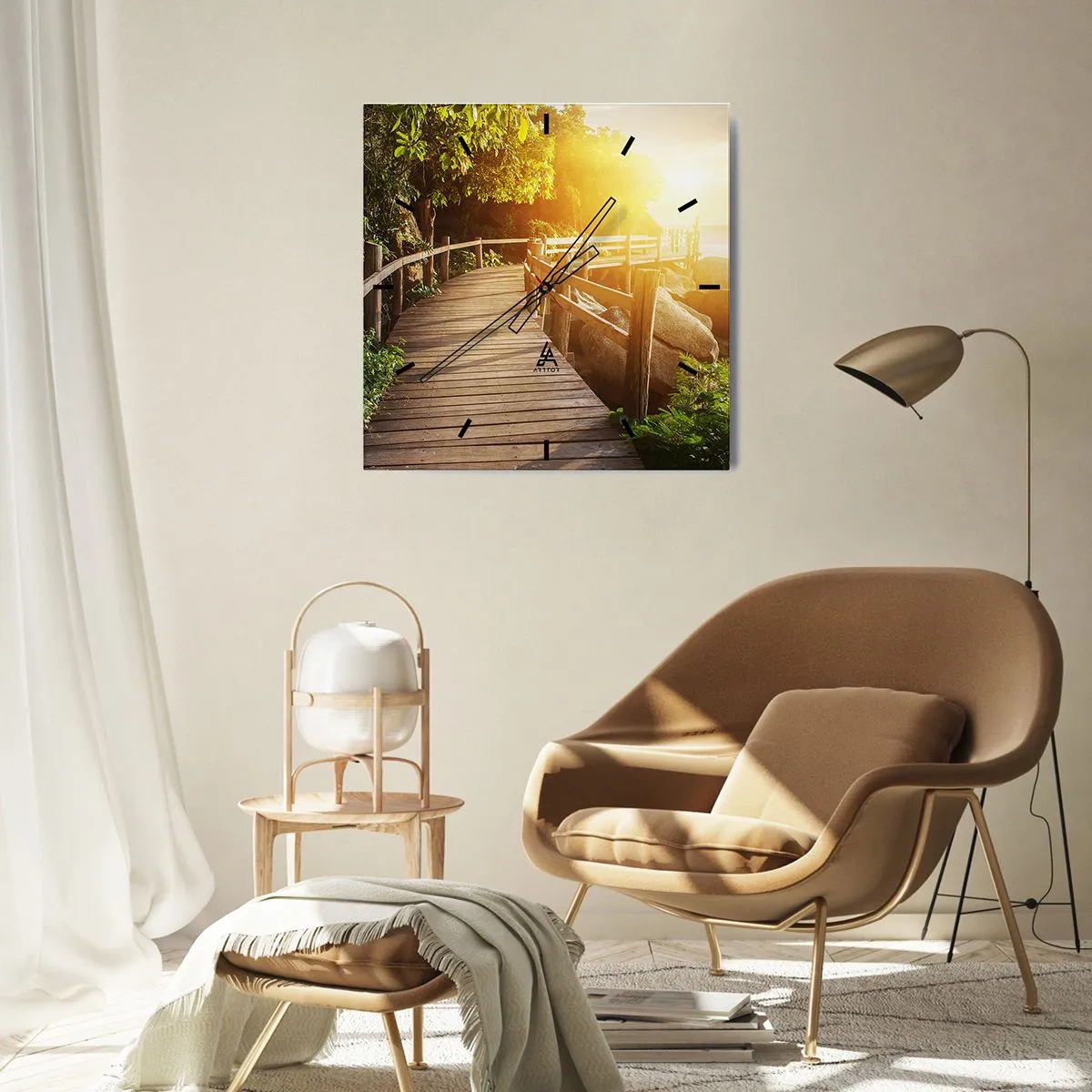 Wanduhr - Glasuhr - Eine Holzbrücke im Grünen, die in den Sonnenstrahlen zum Meer führt - 30x30cm - Noch eine Wendung, ein weiteres Wunder - Moderne Wanddekoration für Wohnzimmer und Schlafzimmer ARTTOR