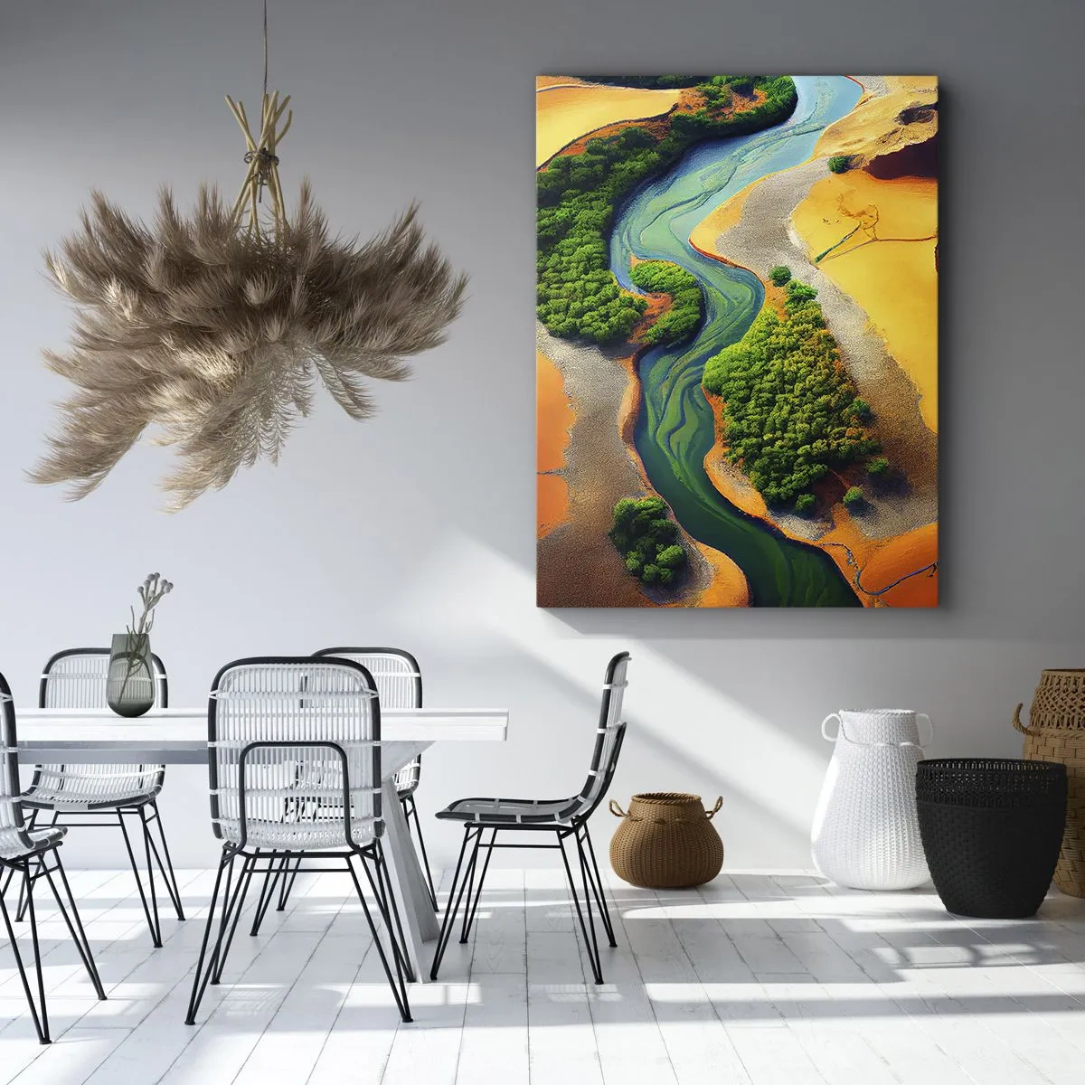 Bild auf Leinwand - Leinwandbild - Ein grüner Fluss, umgeben von goldenem Sand und Vegetation - 70x100cm - Lebensspendender Fluss - Moderne Wanddekoration für Wohnzimmer und Schlafzimmer ARTTOR