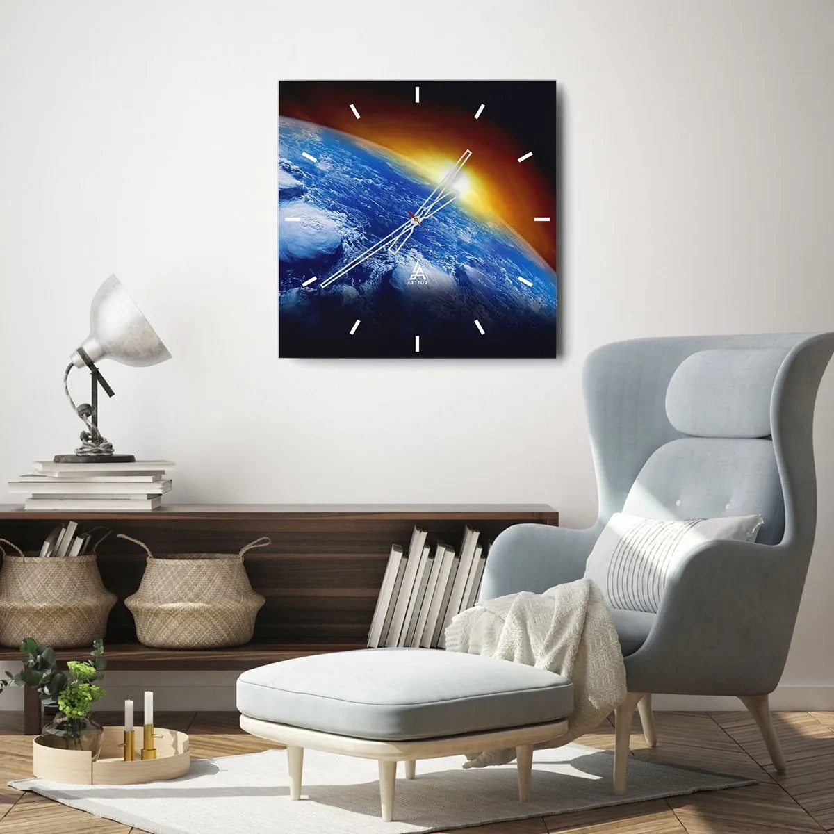Wanduhr - Glasuhr - Blick auf die Erde aus dem Weltraum bei Sonnenuntergang - 30x30cm - Sonnenaufgang über dem blauen Planeten - Moderne Wanddekoration für Wohnzimmer und Schlafzimmer ARTTOR