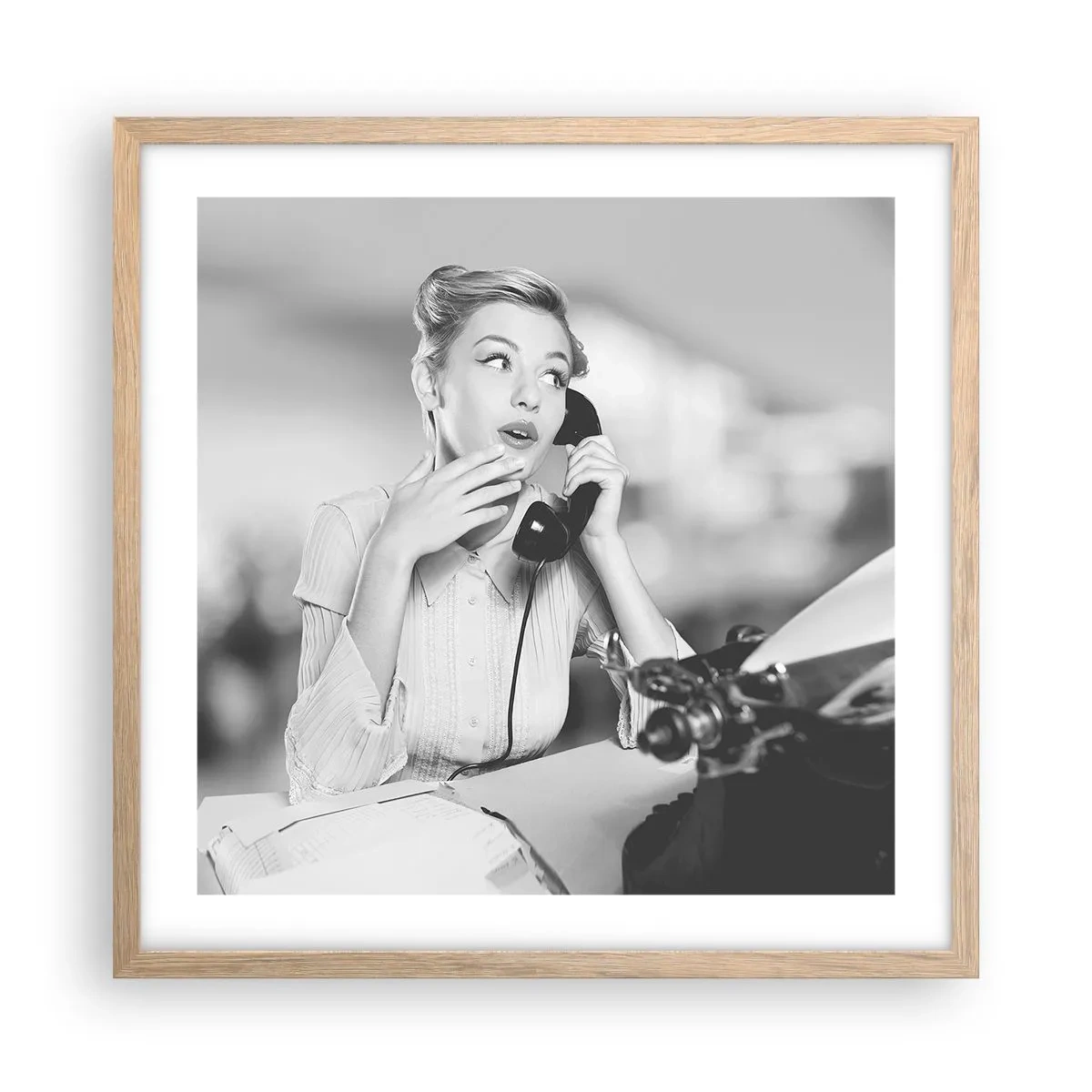 Poster in einem Rahmen aus heller Eiche - Hallo, wir sind in den 1950er Jahren. - 50x50 cm