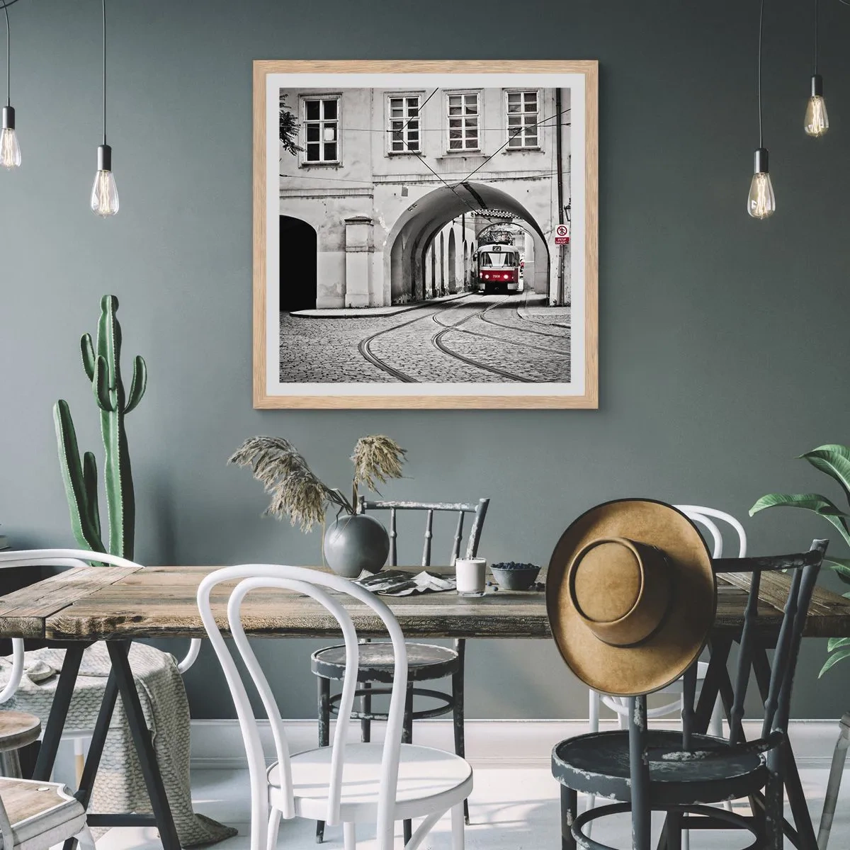 Poster in einem Rahmen aus heller Eiche - Durch das Stadtlabyrinth - 60x60 cm