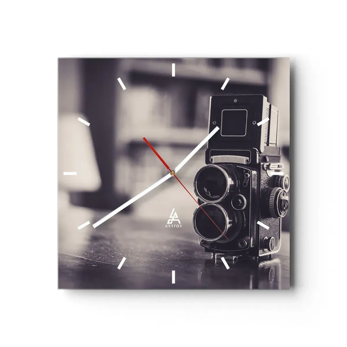 Wanduhr - Glasuhr - Antike Kamera in Schwarz und Weiß - 30x30cm - Zauber alter Fotografie - Moderne Wanddekoration für Wohnzimmer und Schlafzimmer ARTTOR