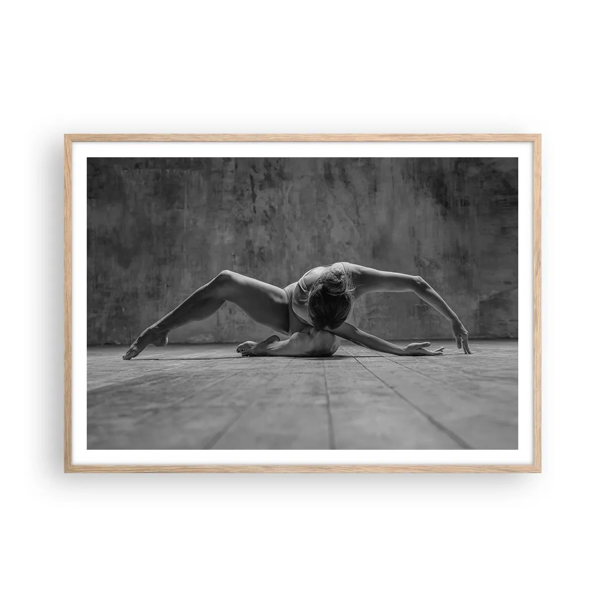 Poster in einem Rahmen aus heller Eiche - Symmetrie gefunden - 100x70 cm