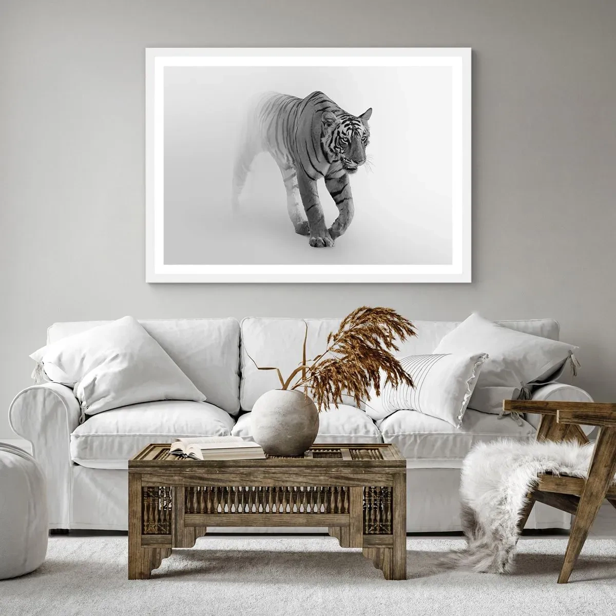 Poster in einem weißen Rahmen - Im Nebel gelauert - 100x70 cm