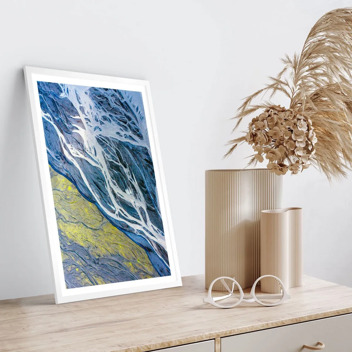 Poster in einem weißen Rahmen - Felsmalereien der Natur - 30x40 cm