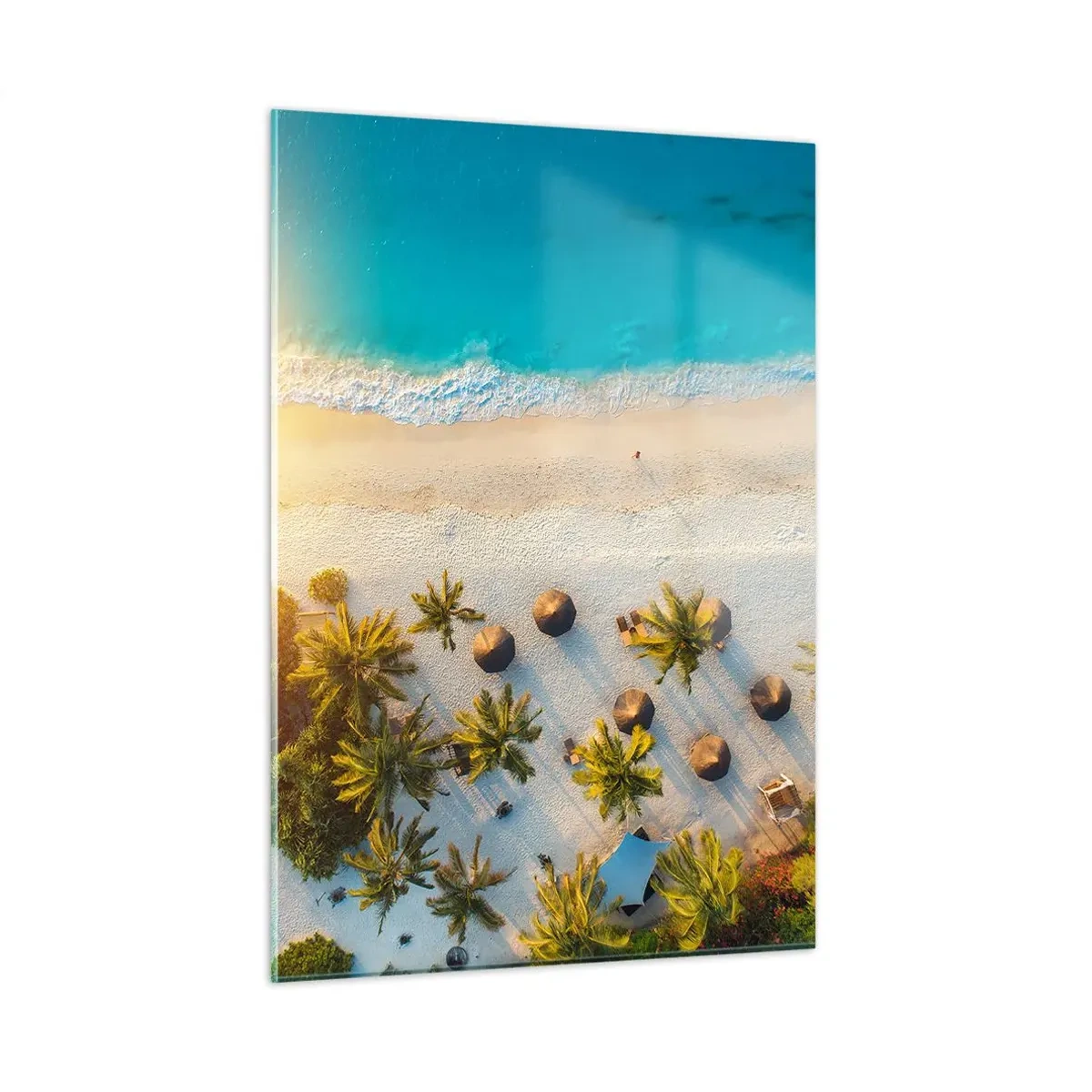 Glasbild - Bild auf glas - Luftaufnahme eines tropischen Strandes mit Palmen und Sonnenschirmen - 50x70cm - Willkommen im Paradies - Moderne Wanddekoration für Wohnzimmer und Schlafzimmer ARTTOR