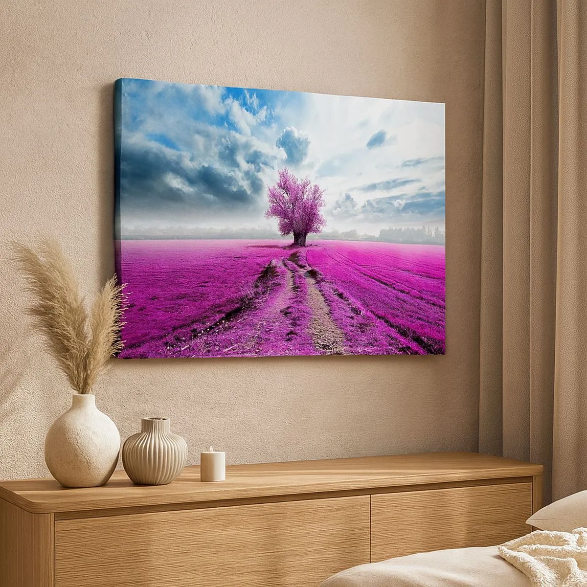 Bild auf Leinwand - Leinwandbild - Ein einsamer Baum auf einem Feld in einem intensiven Rosaton - 70x50cm - Heide - Wildnis - Moderne Wanddekoration für Wohnzimmer und Schlafzimmer ARTTOR