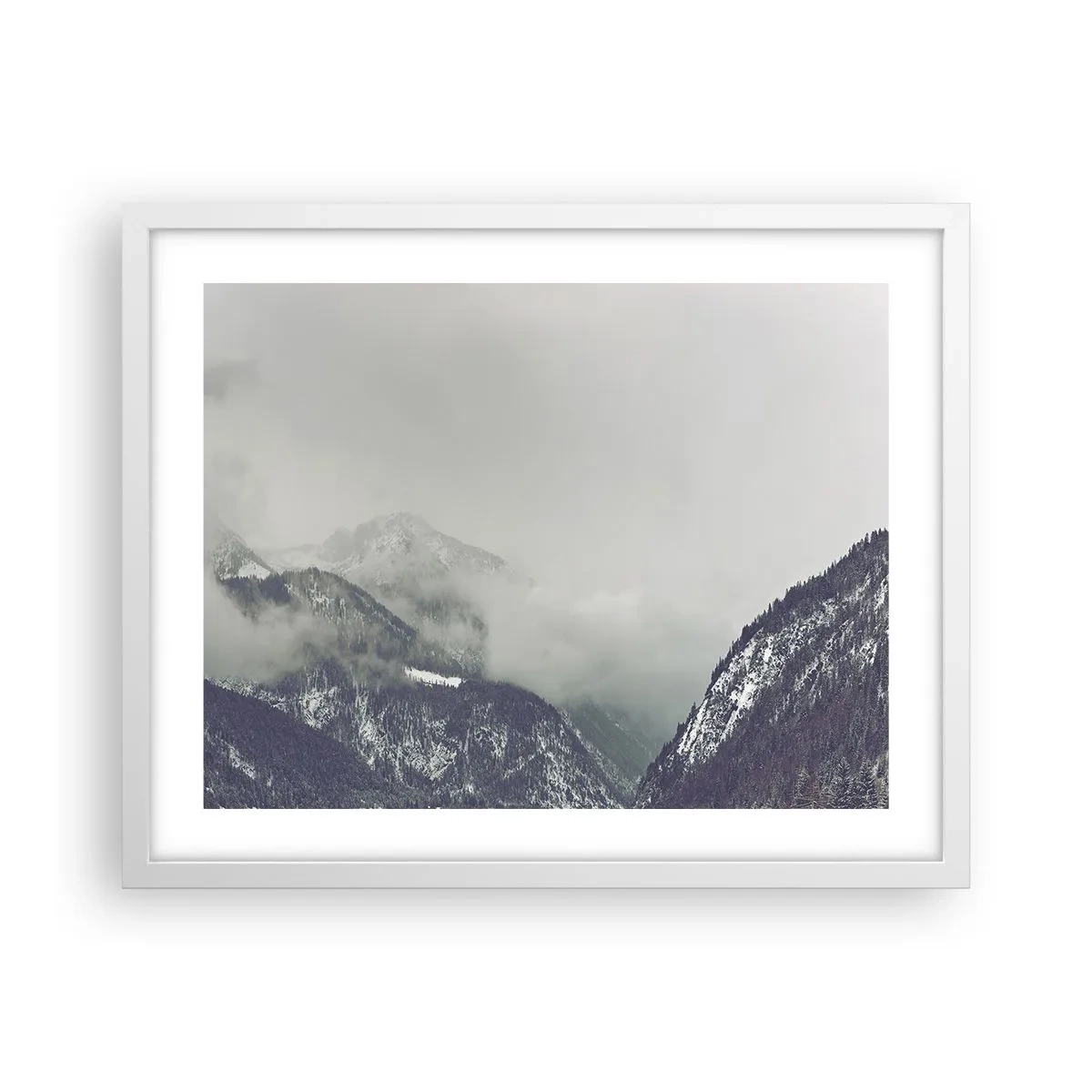 Poster in einem weißen Rahmen - Nebliges Tal - 50x40 cm