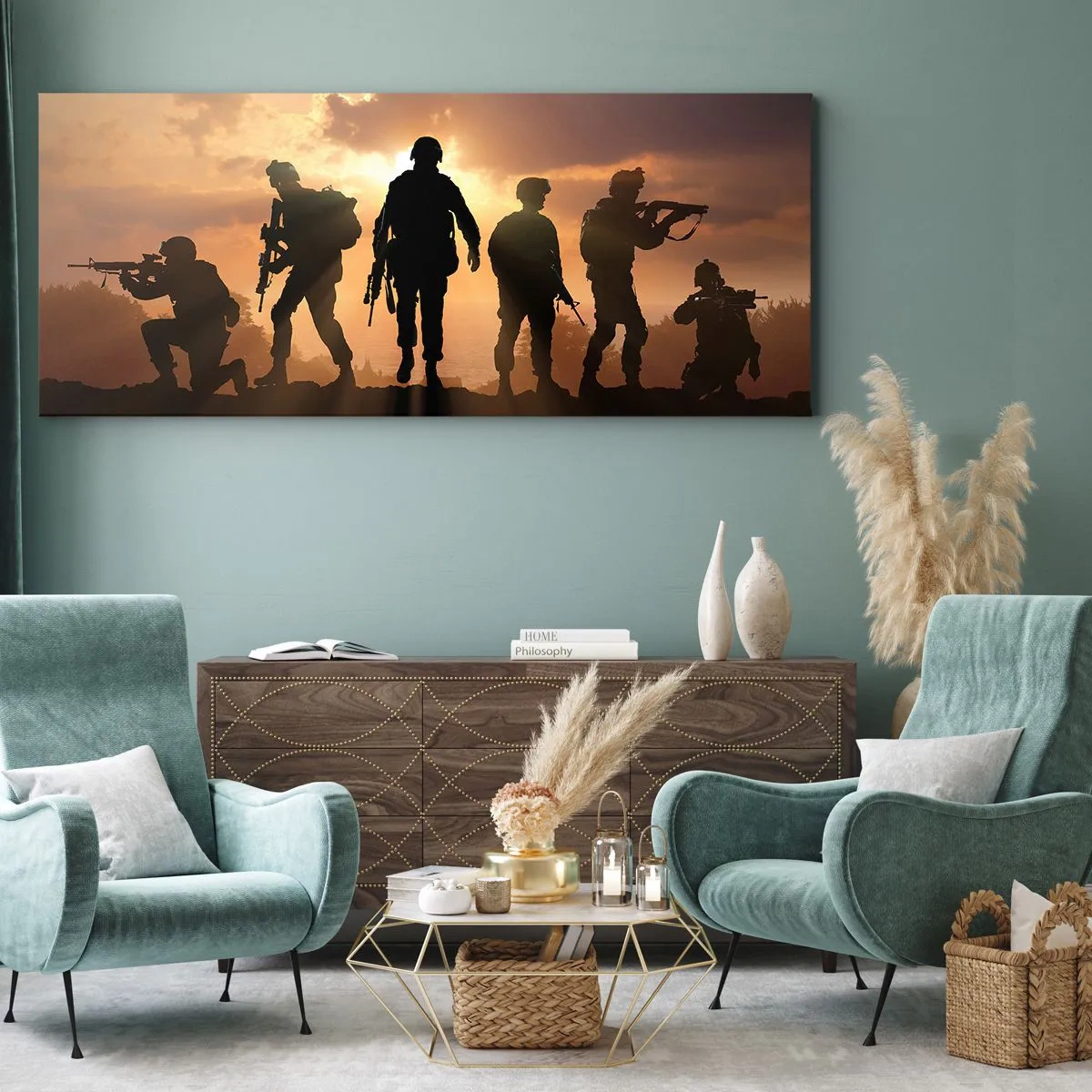 Bild auf Leinwand - Leinwandbild - Soldaten vor dem Hintergrund der untergehenden Sonne in einer dynamischen Umgebung - 140x50cm - Waffenbrüder - Moderne Wanddekoration für Wohnzimmer und Schlafzimmer ARTTOR
