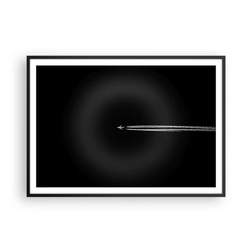 Poster in einem schwarzem Rahmen - Ein Düsenflugzeug mit sichtbarem Kondensstreifen auf schwarzem Hintergrund - 100x70cm - In eine andere Dimension - Moderne Wanddekoration für Wohnzimmer und Schlafzimmer ARTTOR