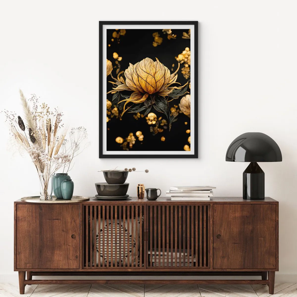 Poster in einem schwarzem Rahmen - Eine goldene Blume auf schwarzem Hintergrund in einer eleganten Komposition - 50x70cm - Subtile Zerbrechlichkeit - Moderne Wanddekoration für Wohnzimmer und Schlafzimmer ARTTOR