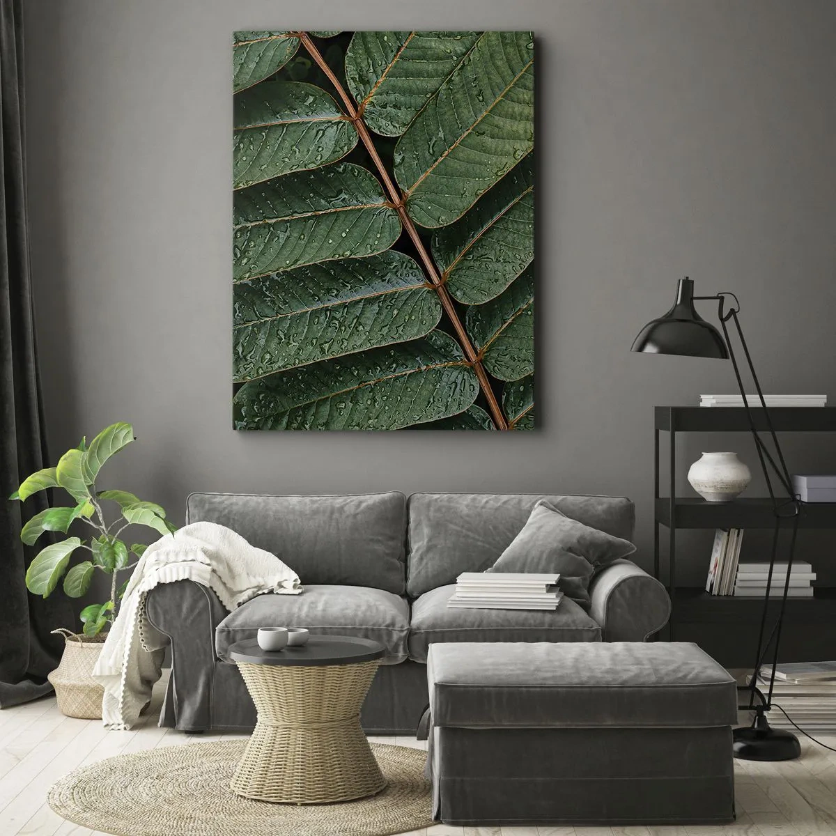 Bild auf Leinwand - Leinwandbild - Makroaufnahme von grünen Blättern mit Tautropfen - 50x70cm - Im grünen Rhythmus - Moderne Wanddekoration für Wohnzimmer und Schlafzimmer ARTTOR