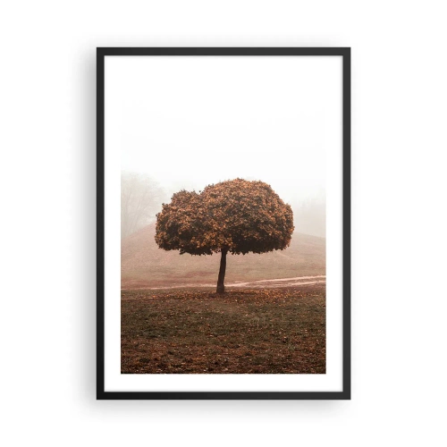 Poster in einem schwarzem Rahmen - Ein einsamer Baum im Herbstnebel - 50x70cm - Nach einem anstrengenden Sommer - Moderne Wanddekoration für Wohnzimmer und Schlafzimmer ARTTOR