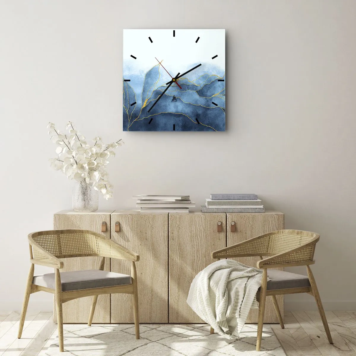 Wanduhr - Glasuhr - Abstrakte Wellen in Blautönen mit goldenen Akzenten - 30x30cm - Blau im Gold - Moderne Wanddekoration für Wohnzimmer und Schlafzimmer ARTTOR