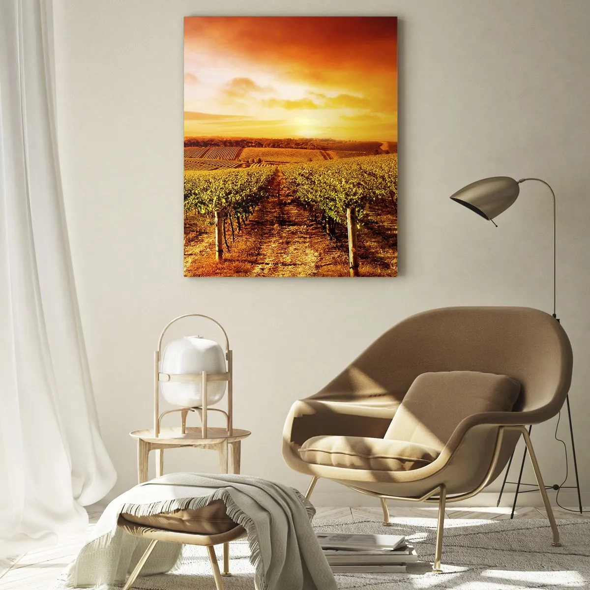 Glasbild - Bild auf glas - Weinberg bei Sonnenuntergang mit warmen Himmelstönen - 80x120cm - Leicht fruchtig mit einem Hauch Sonnenschein - Moderne Wanddekoration für Wohnzimmer und Schlafzimmer ARTTOR