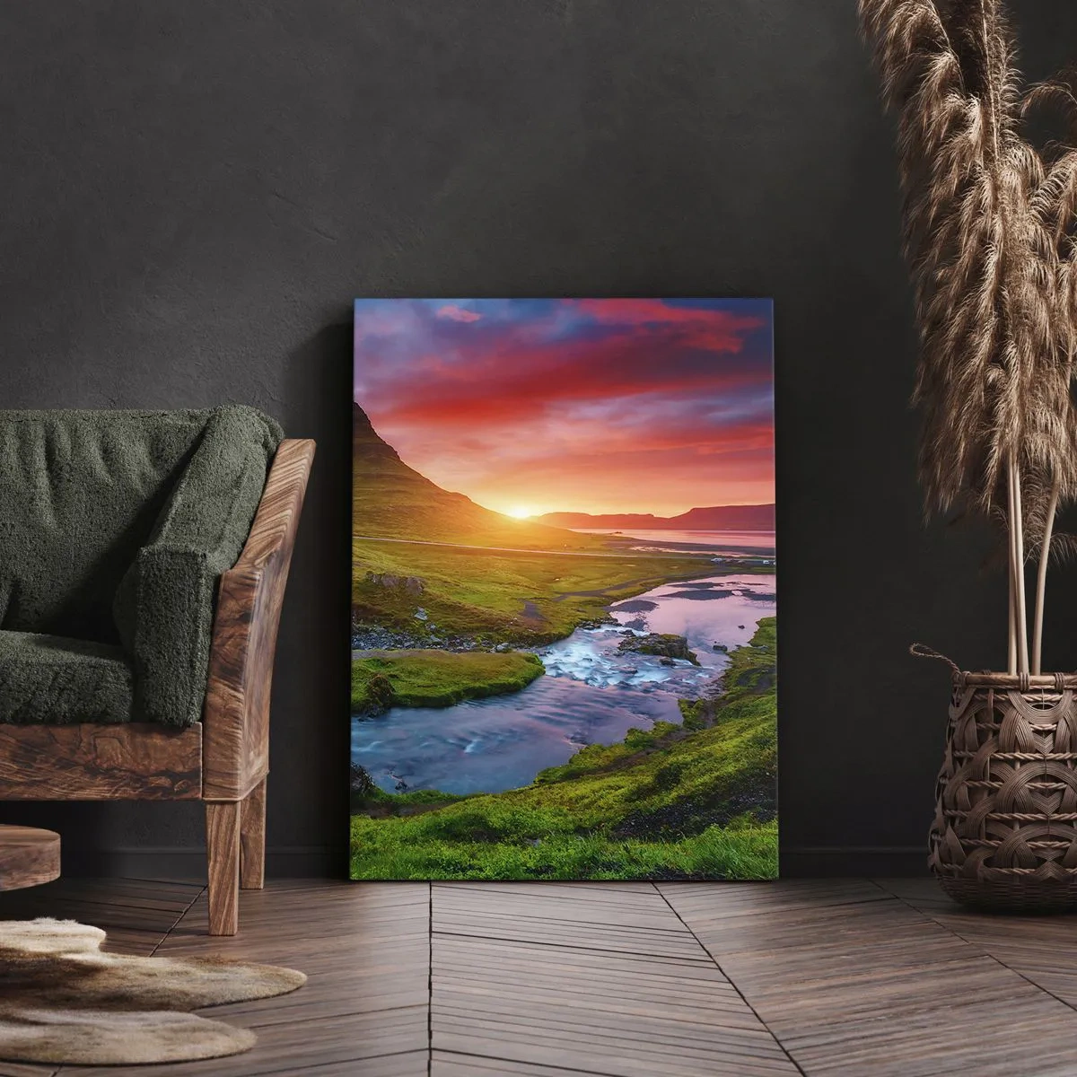 Bild auf Leinwand - Leinwandbild - Malerischer Wasserfall und Berg bei Sonnenuntergang - 70x100cm - Island - Feuer und Wasser - Moderne Wanddekoration für Wohnzimmer und Schlafzimmer ARTTOR