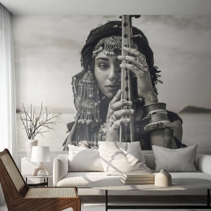 Selbstklebende Fototapete Deluxe Sticker - Die Musik des Orients selbst - Frau, Boho, Schmuck - 350x256 cm