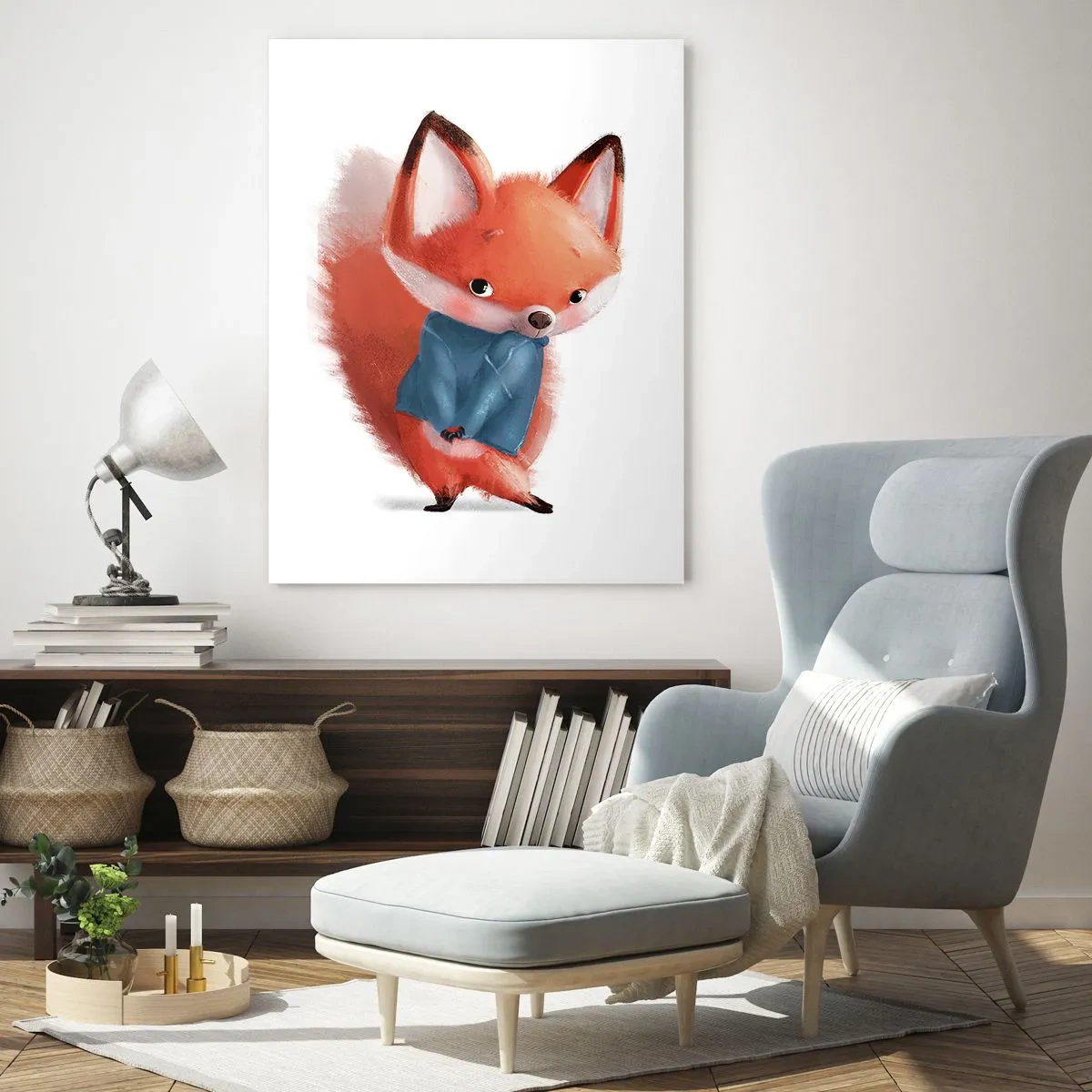 Glasbild - Bild auf glas - Ein süßer Fuchs in einem blauen Pullover auf weißem Hintergrund - 50x70cm - Steht mir das gut? - Moderne Wanddekoration für Wohnzimmer und Schlafzimmer ARTTOR