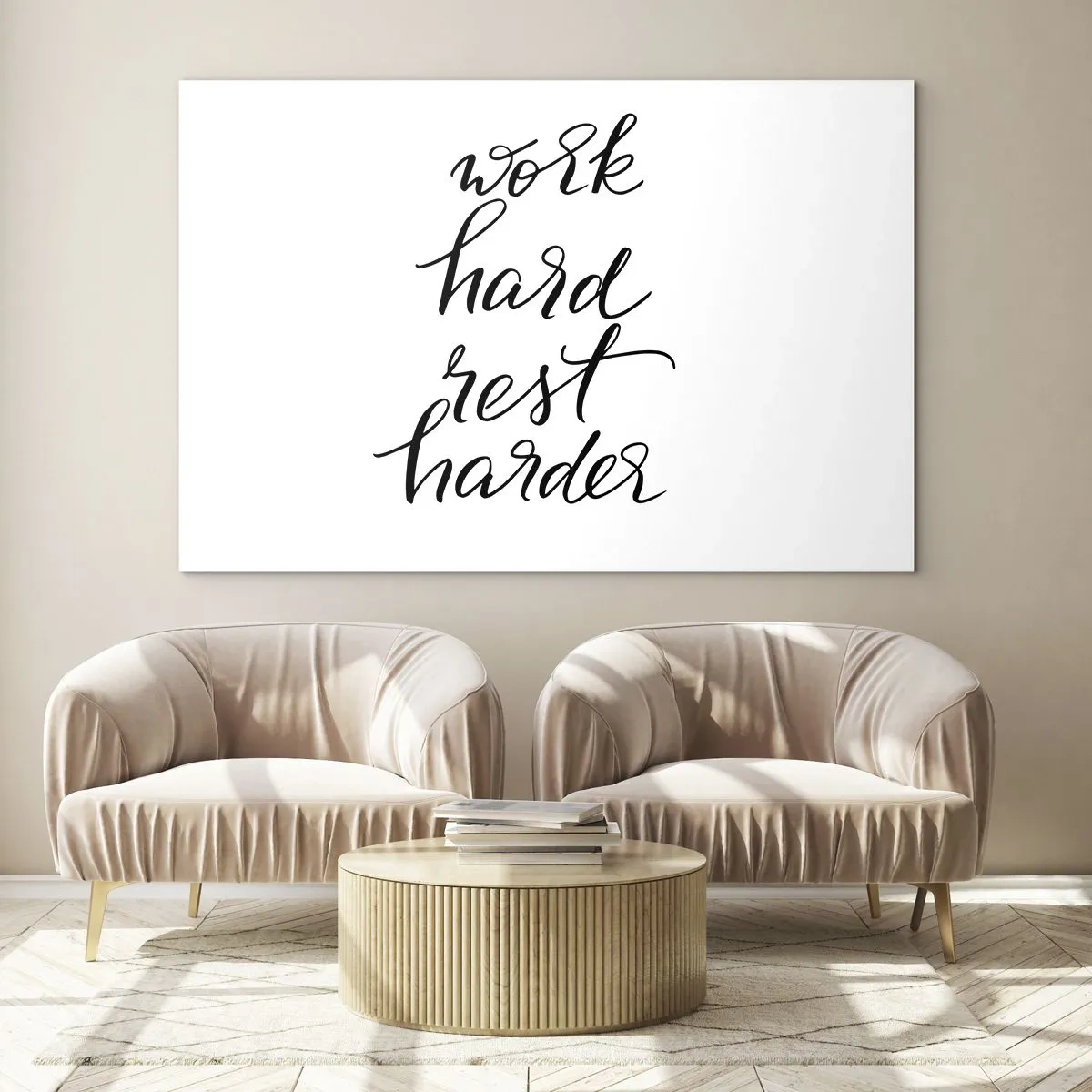 Glasbild - Bild auf glas - Typografische Aufschrift „Work Hard Rest Harder“ in eleganter Schriftart - 100x70cm - Lebensbalance - Moderne Wanddekoration für Wohnzimmer und Schlafzimmer ARTTOR