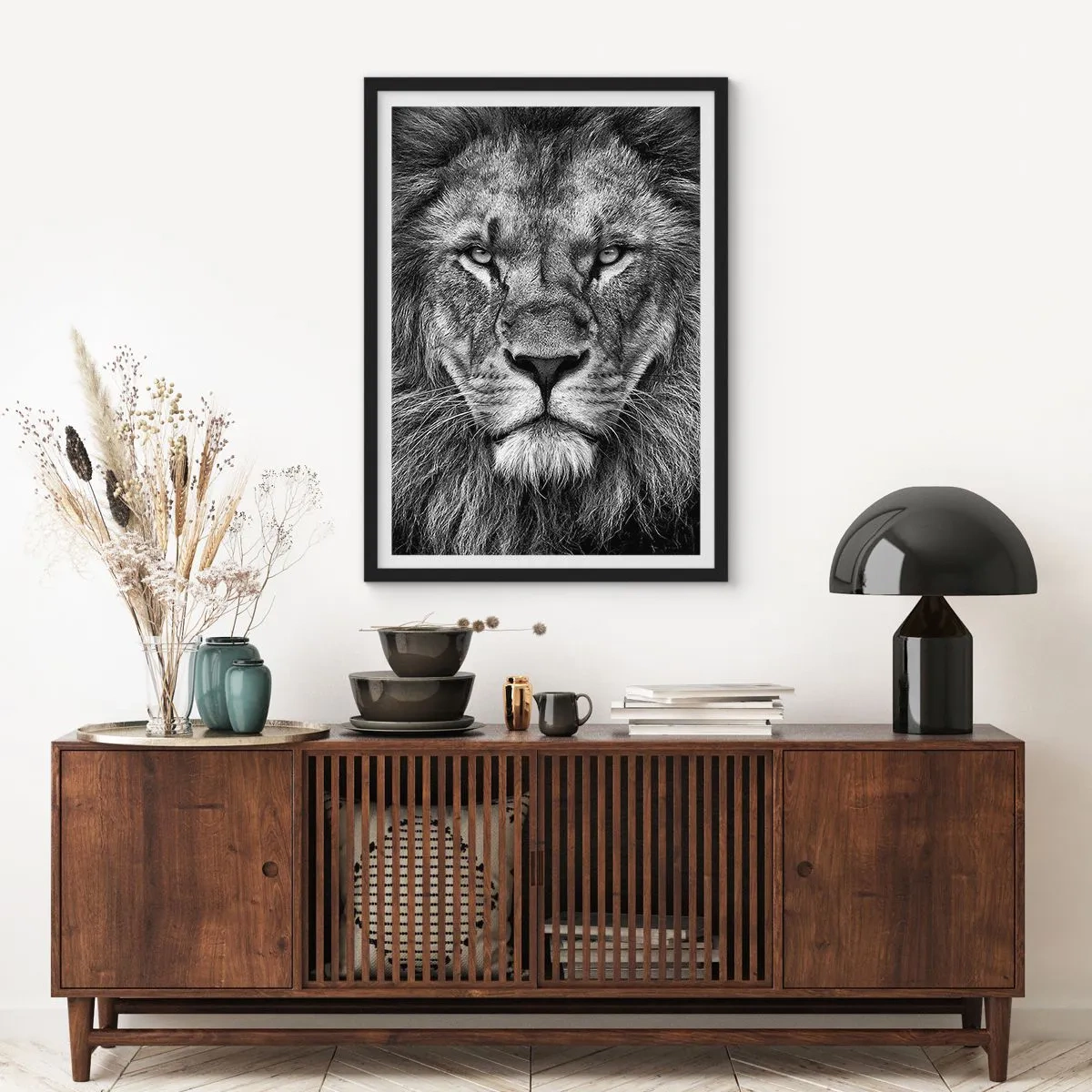 Poster in einem schwarzem Rahmen - Im Krönungsgewand - 70x100 cm