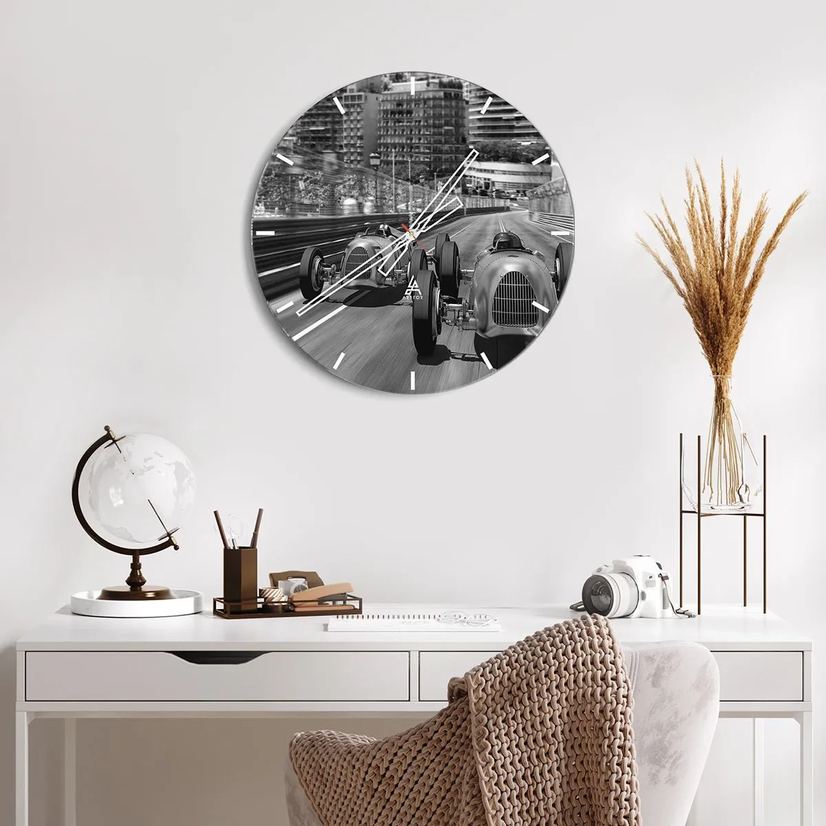 Wanduhr - Glasuhr - Oldtimerrennen auf den Straßen von Monte Carlo - 30x30cm - Vor langer Zeit in Monte Carlo - Moderne Wanddekoration für Wohnzimmer, Küche und Schlafzimmer ARTTOR