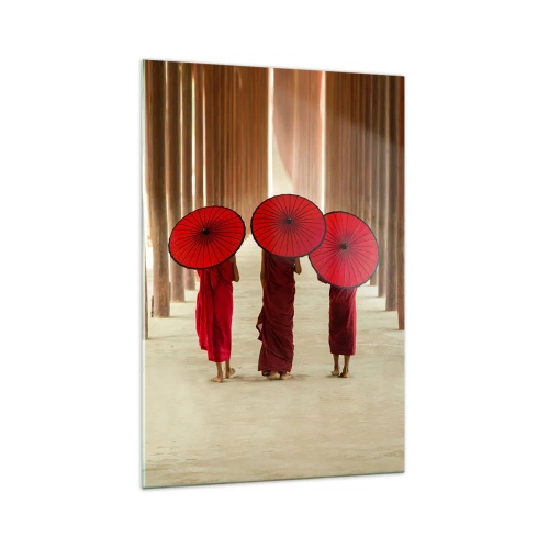 Glasbild - Bild auf glas - Drei Mönche mit roten Regenschirmen in traditioneller Architektur - 70x100cm - Auf dem Weg ins Reine Land - Moderne Wanddekoration für Wohnzimmer und Schlafzimmer ARTTOR