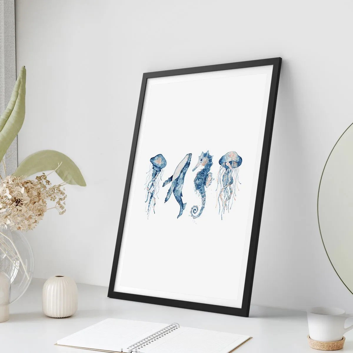 Poster in einem schwarzem Rahmen - Meerestiere im Aquarellstil - 50x70cm - Meereswunder - Moderne Wanddekoration für Wohnzimmer und Schlafzimmer ARTTOR