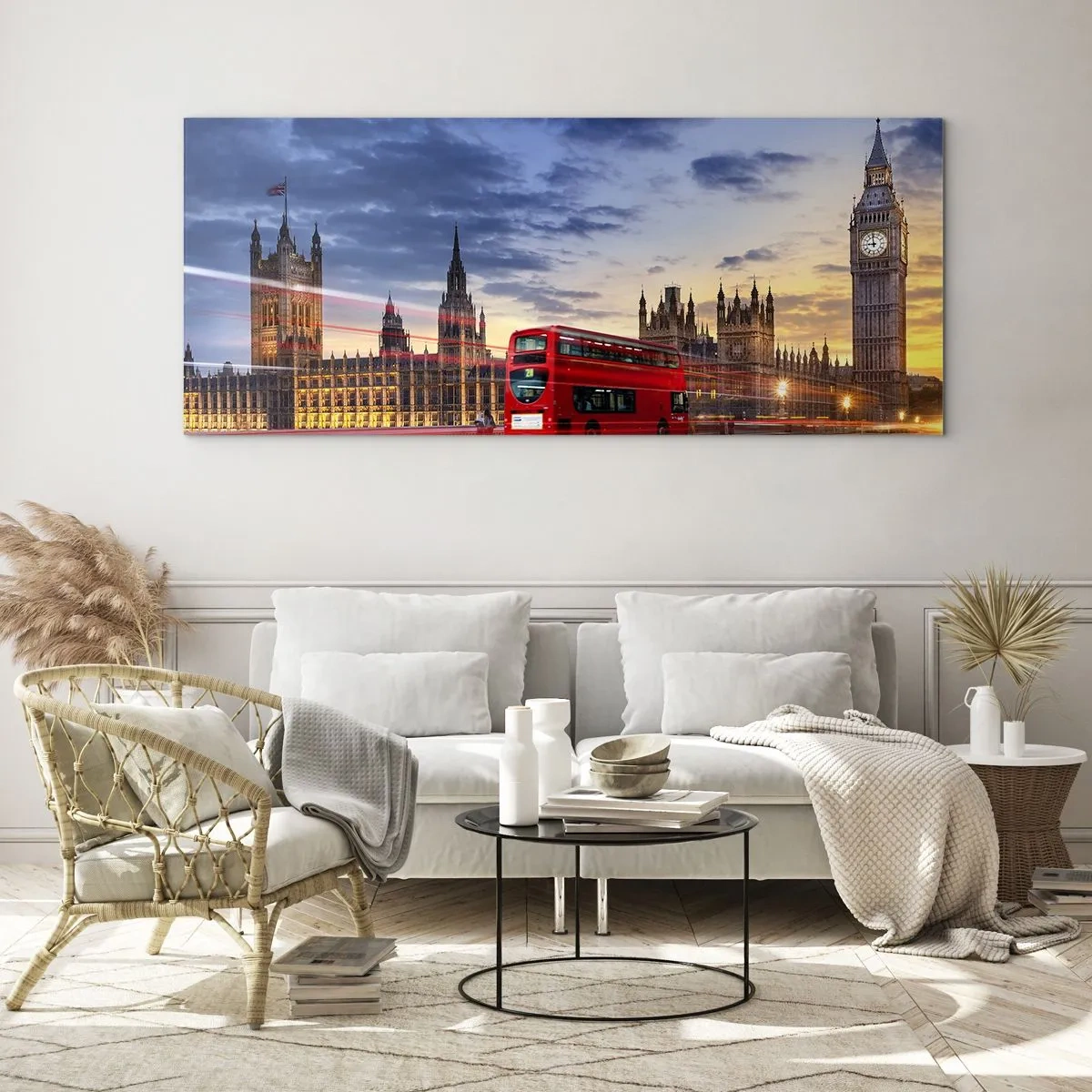 Glasbild - Bild auf glas - Ein roter Bus mit Big Ben und den Houses of Parliament im Hintergrund in der Abenddämmerung. - 140x50cm - Spezielle Charaktere - Moderne Wanddekoration für Wohnzimmer und Schlafzimmer ARTTOR