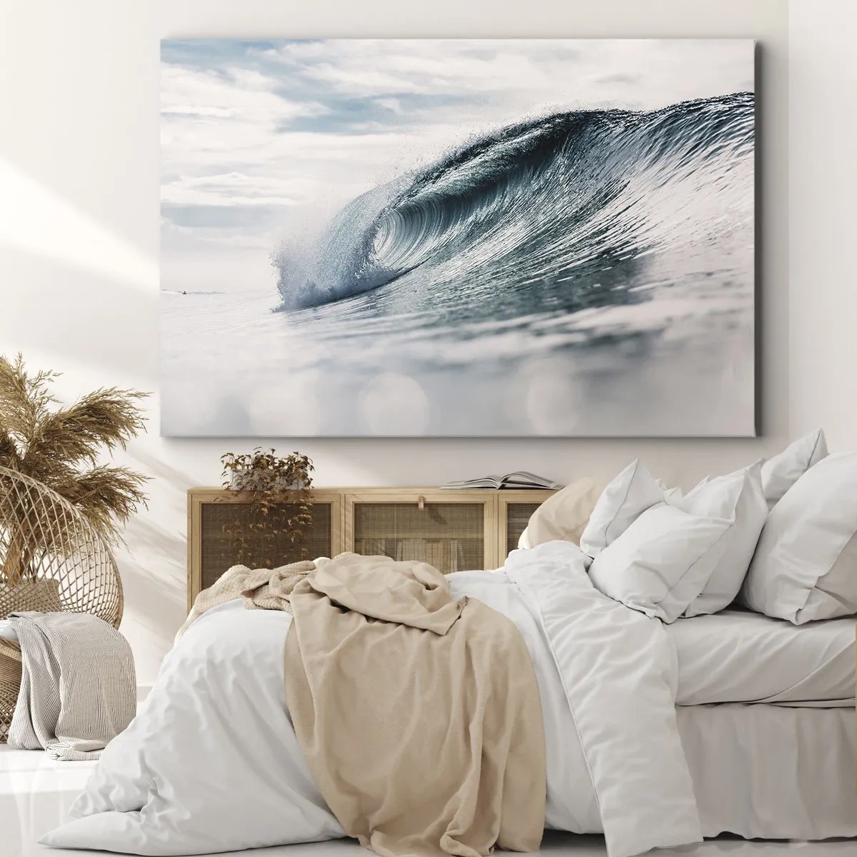 Bild auf Leinwand - Leinwandbild - Eine Meereswelle, eingefangen in einem dynamischen Moment vor dem Himmel - 100x70cm - Wasserspitze - Moderne Wanddekoration für Wohnzimmer und Schlafzimmer ARTTOR